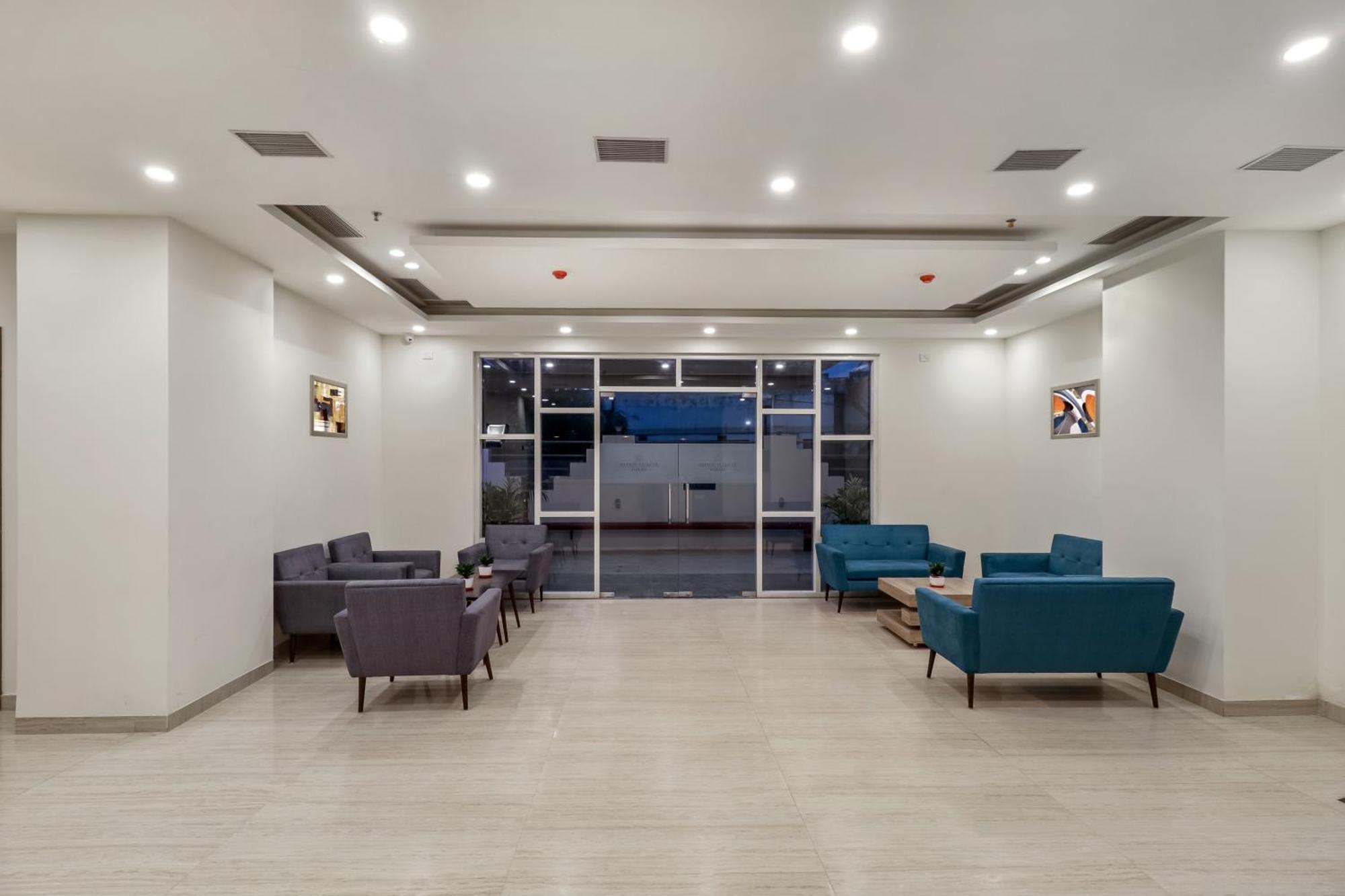 Starlit Suites Newtown Calcutta Eksteriør billede