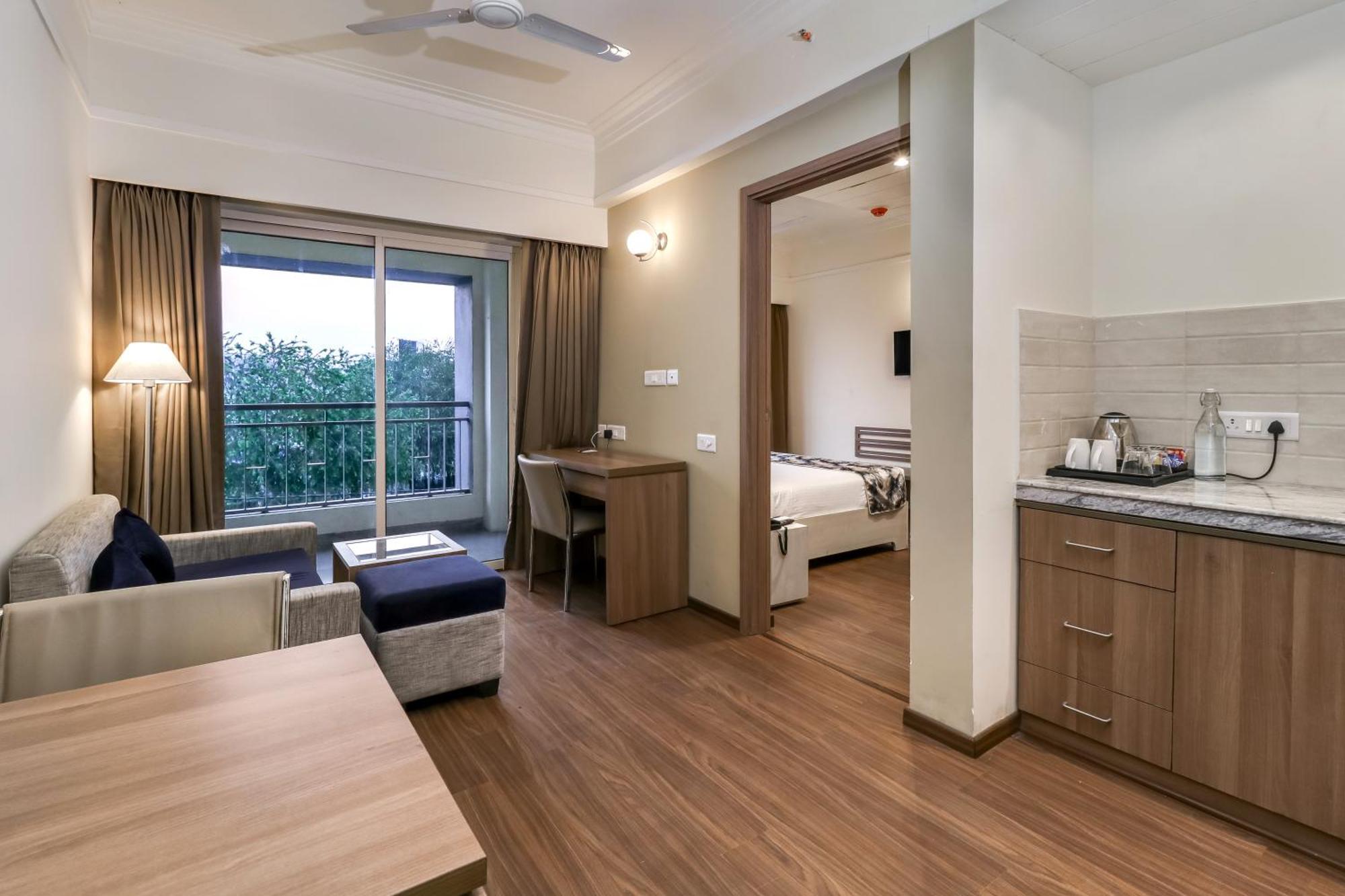 Starlit Suites Newtown Calcutta Eksteriør billede